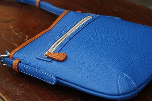 ショルダーバッグ　クワトロ