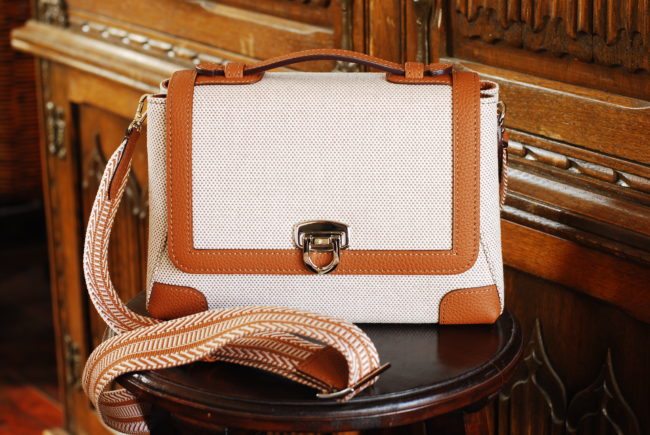 shoulderbag