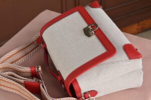 shoulderbag