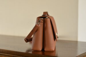 shoulder-bag